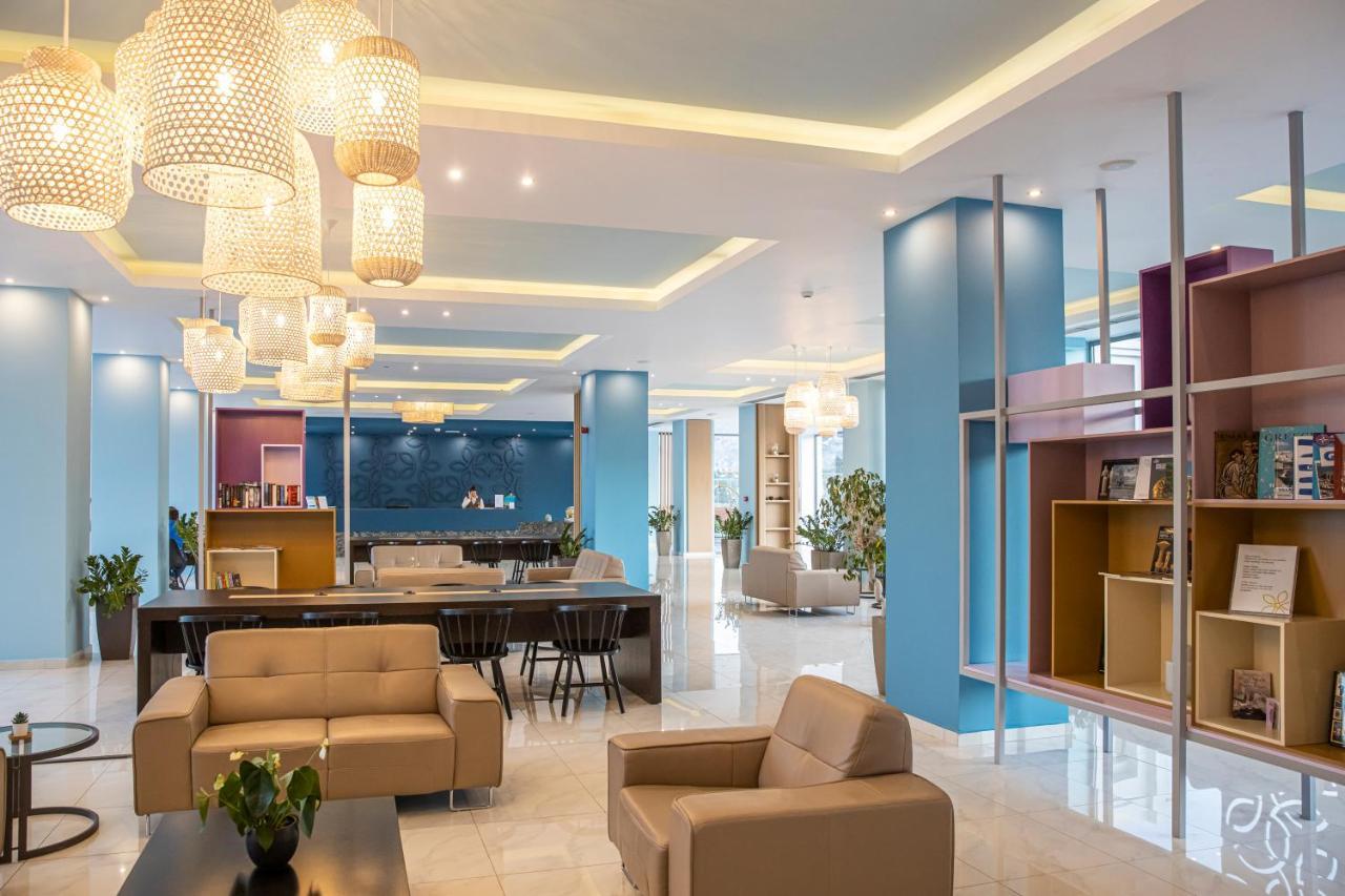 Asterias Beach Resort Afantou Bagian luar foto