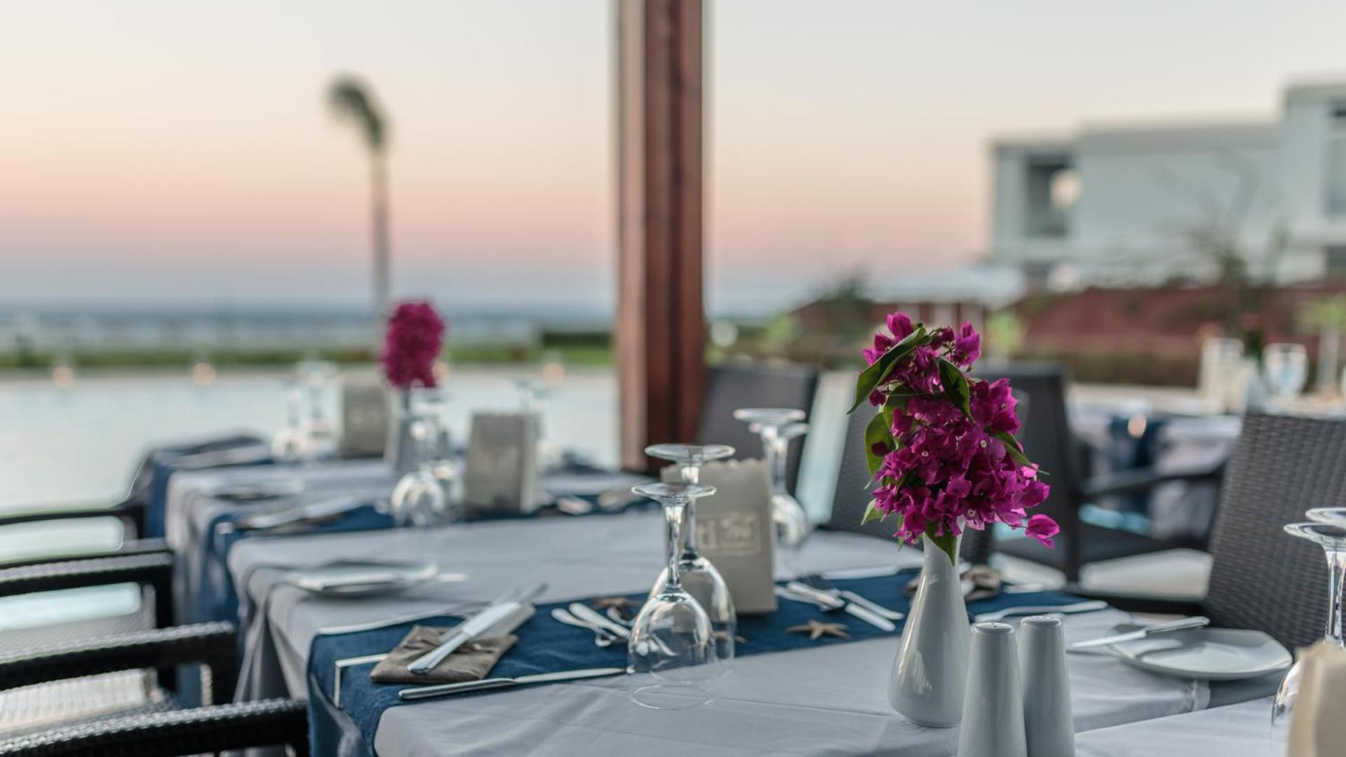Asterias Beach Resort Afantou Bagian luar foto