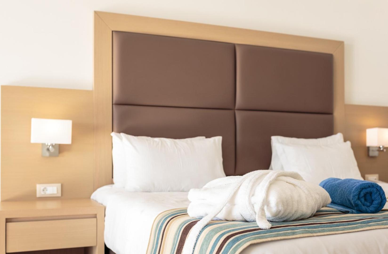 Asterias Beach Resort Afantou Bagian luar foto